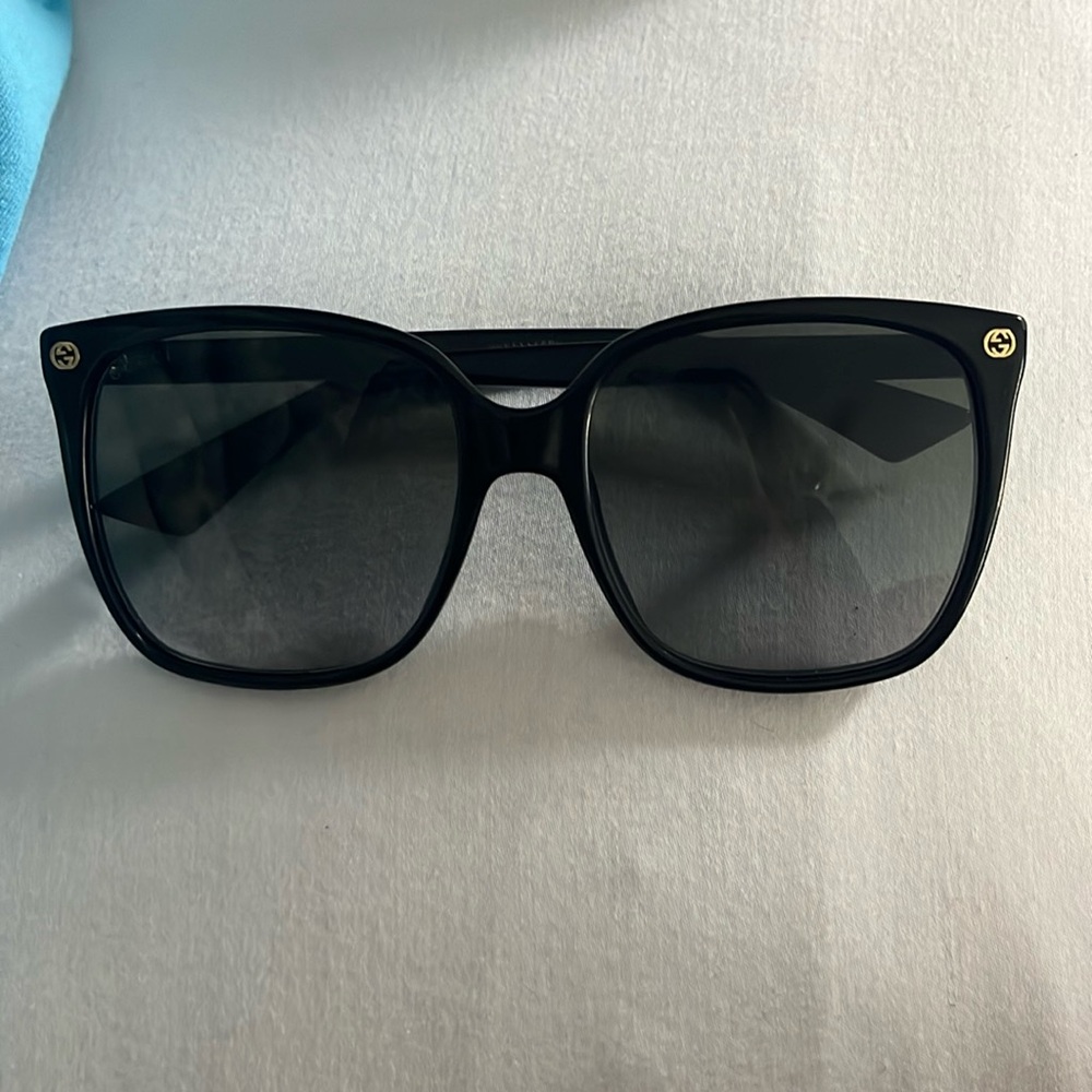 Authentic gucci sunglasses